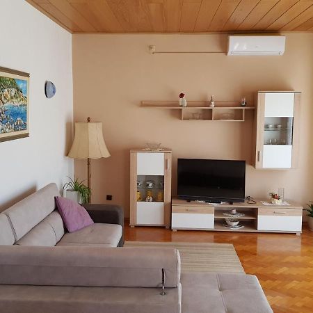 Apartments Labor Vodice Buitenkant foto
