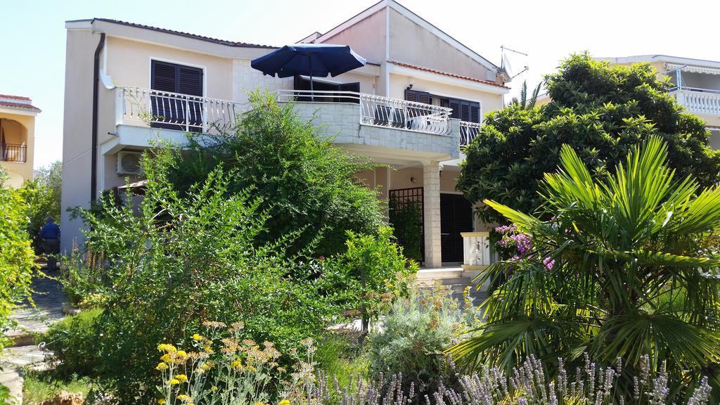 Apartments Labor Vodice Buitenkant foto