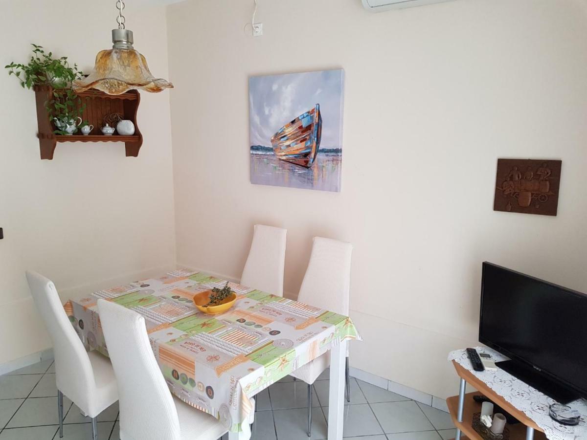Apartments Labor Vodice Buitenkant foto